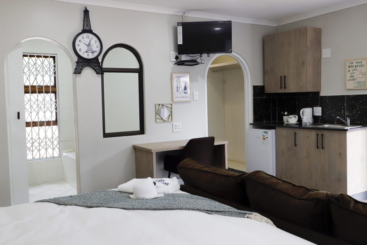 Room 3 at Selborne Valley Guestlodge