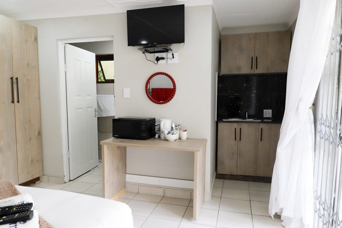 Room 1 at Selborne Valley Guestlodge