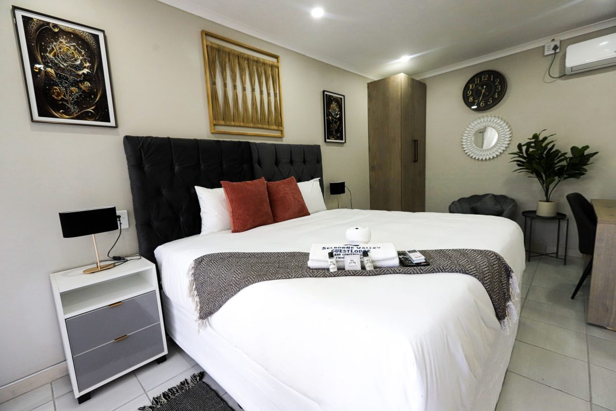 Room 11 at Selborne Valley Guestlodge