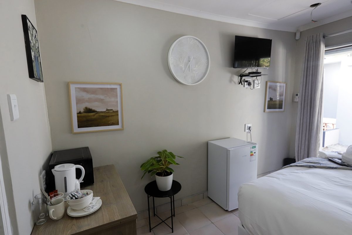 Room 12 at Selborne Valley Guestlodge
